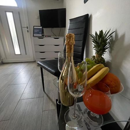 Apartment Matijas, 3 Bedroom Apt With Terrace And Parking 스플리트 외부 사진