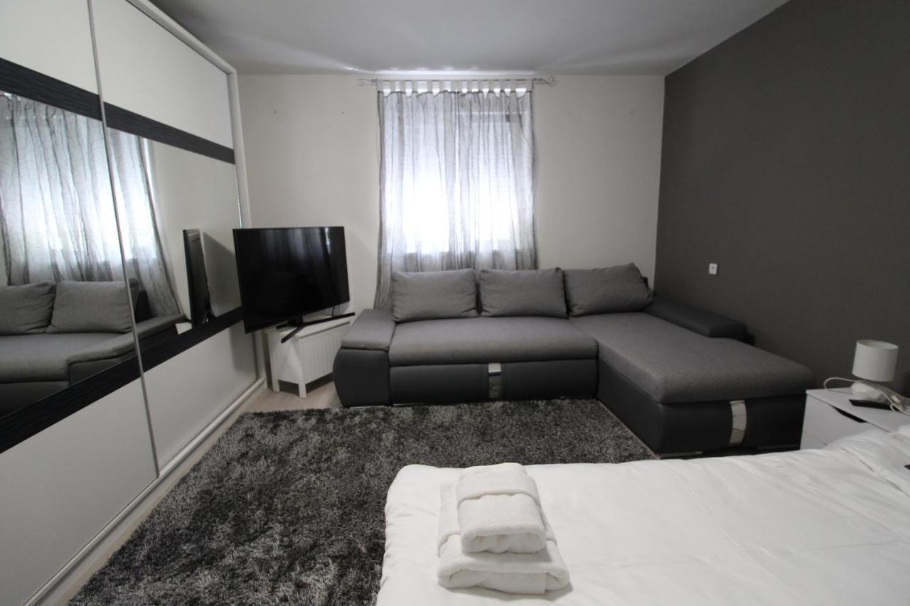 Apartment Matijas, 3 Bedroom Apt With Terrace And Parking 스플리트 외부 사진