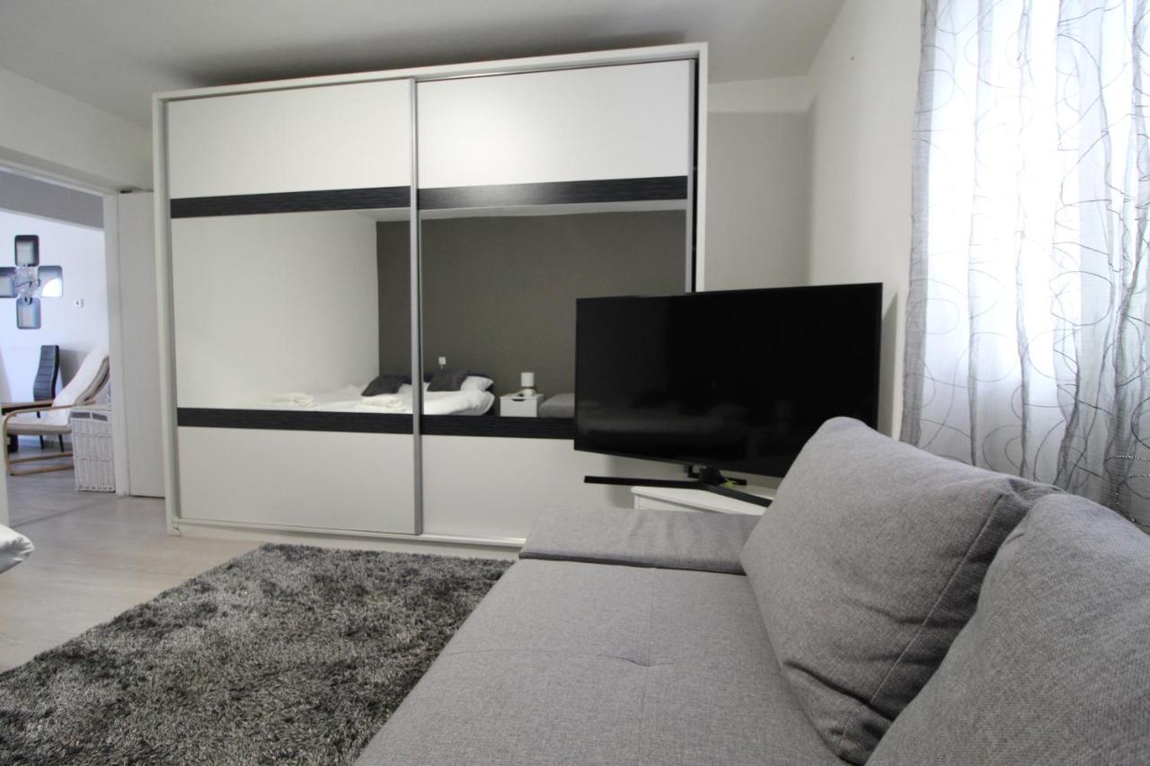 Apartment Matijas, 3 Bedroom Apt With Terrace And Parking 스플리트 외부 사진