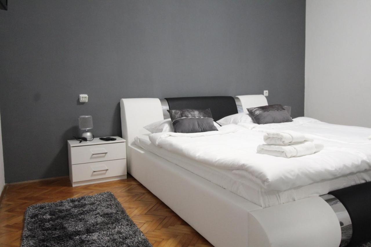 Apartment Matijas, 3 Bedroom Apt With Terrace And Parking 스플리트 외부 사진